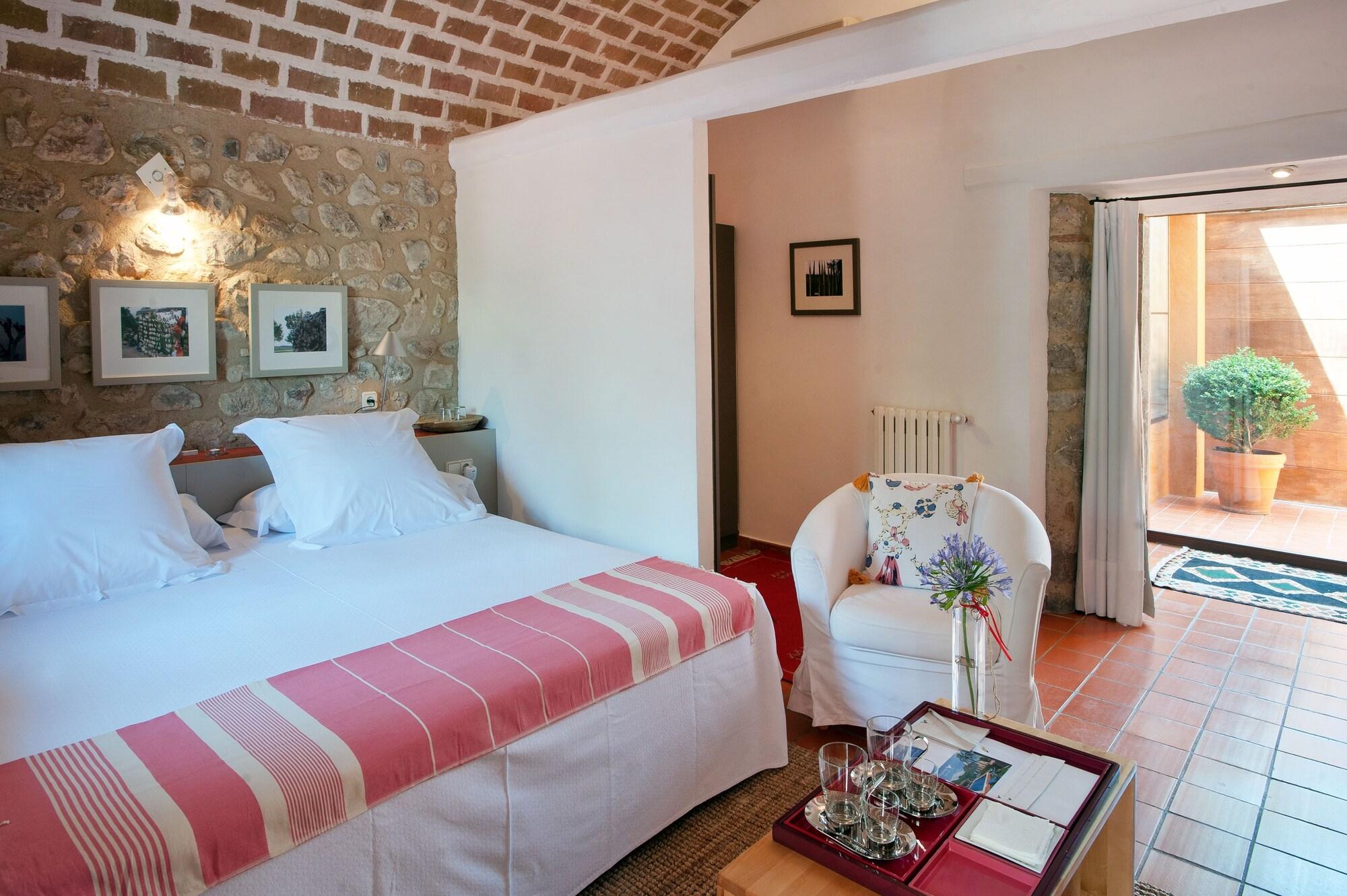 Mas Falgarona Hotel Boutique & Spa Avinyonet de Puigventos Ngoại thất bức ảnh