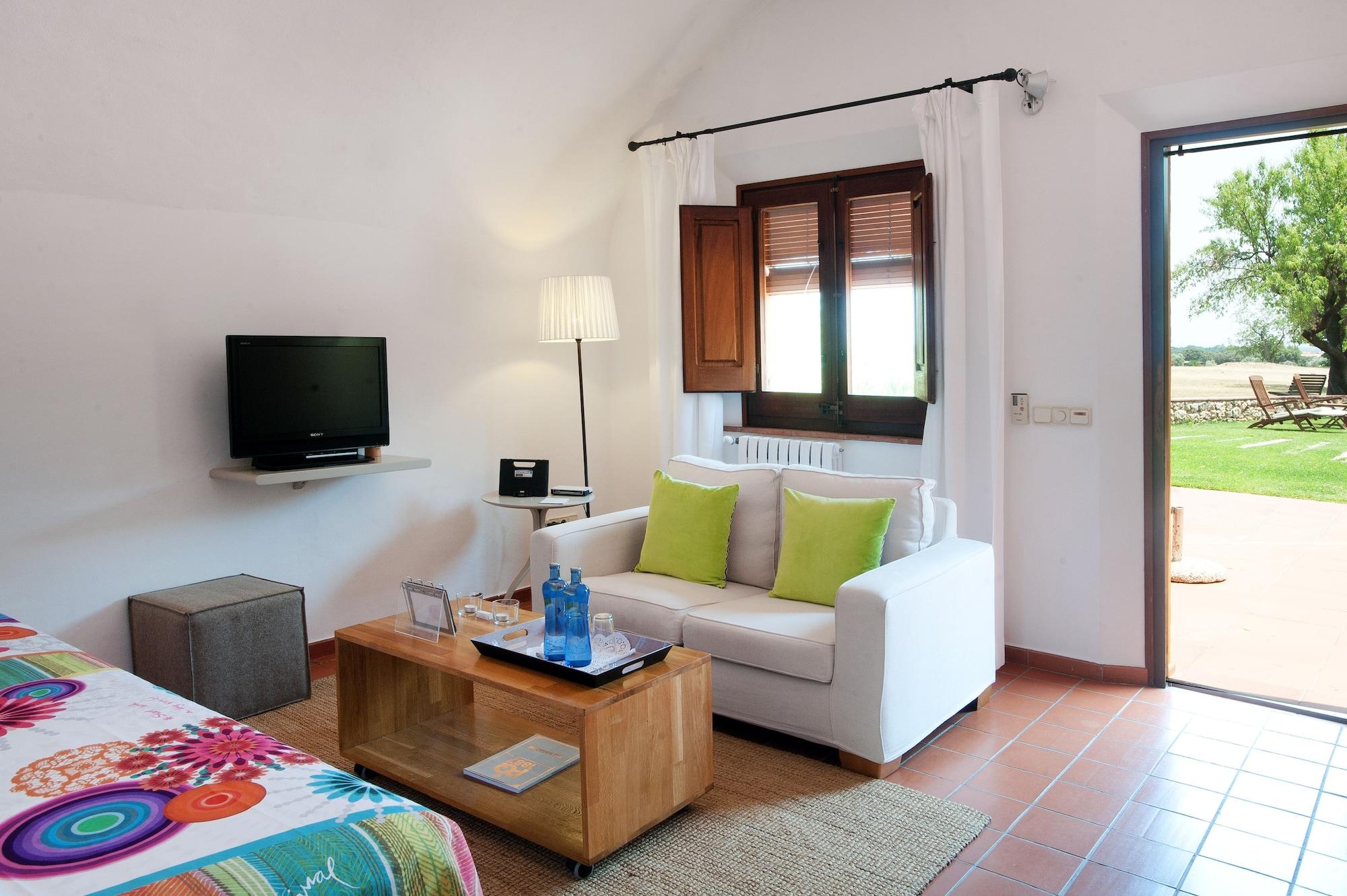 Mas Falgarona Hotel Boutique & Spa Avinyonet de Puigventos Ngoại thất bức ảnh