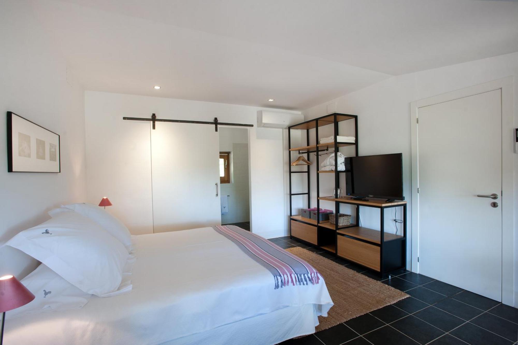 Mas Falgarona Hotel Boutique & Spa Avinyonet de Puigventos Ngoại thất bức ảnh