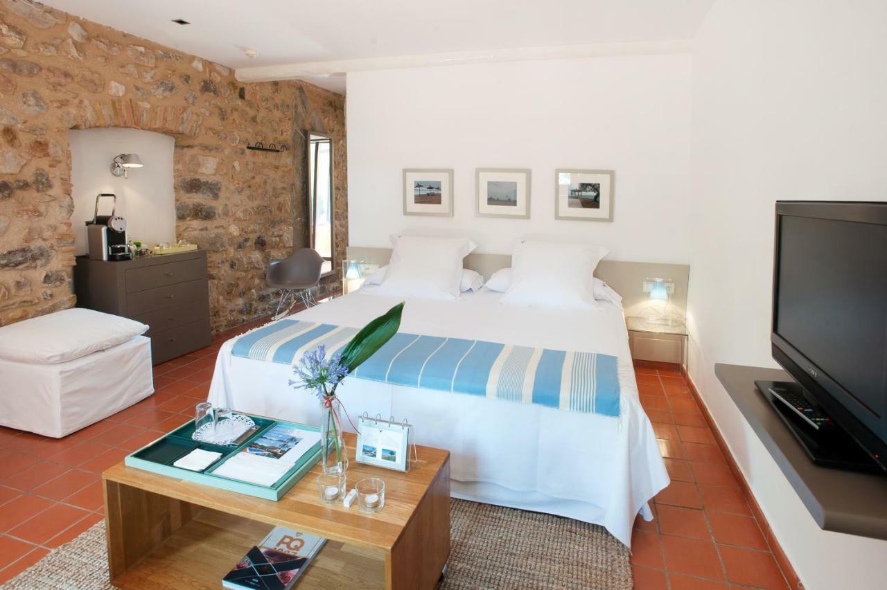 Mas Falgarona Hotel Boutique & Spa Avinyonet de Puigventos Ngoại thất bức ảnh